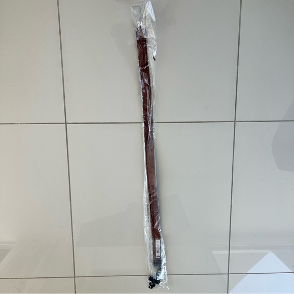 NWT Guess Brushed G Buckle Belt Size S - Picture 3 of 4